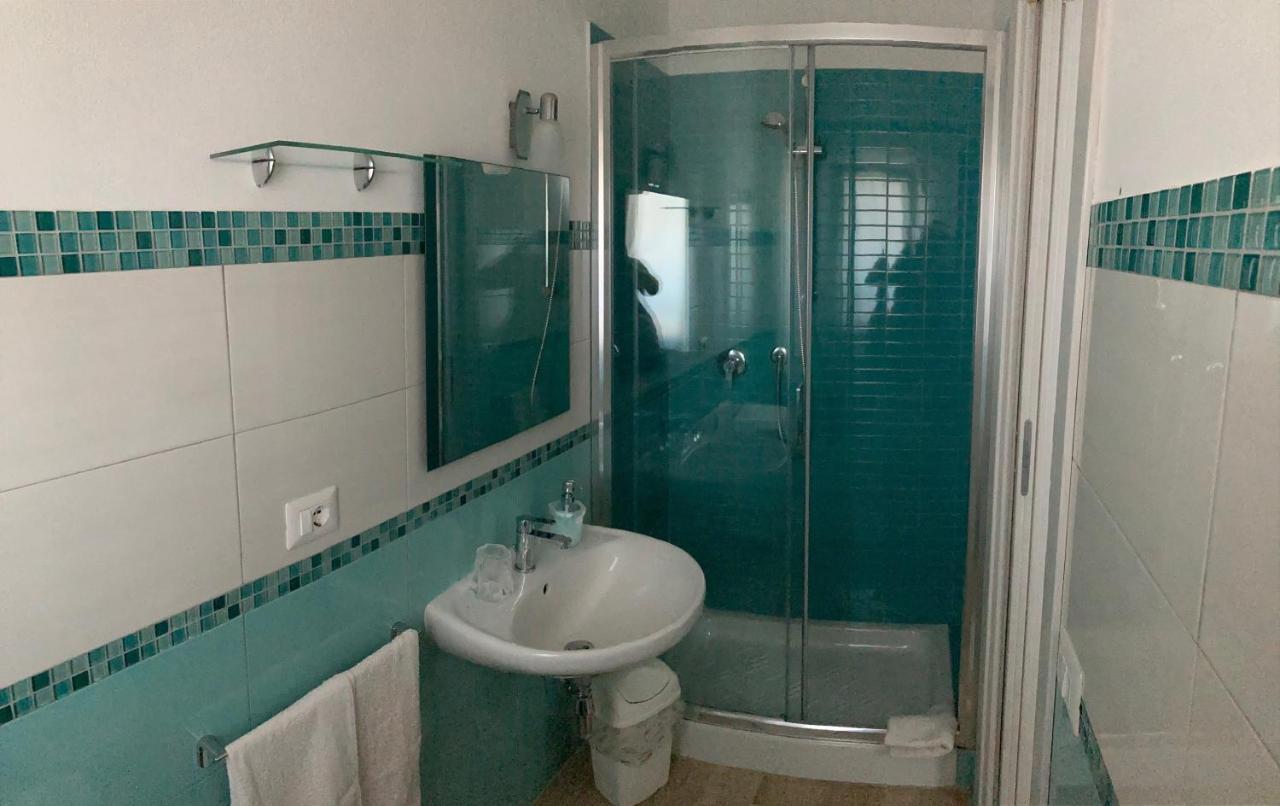 Punta Sirenella Hotell Olbia Exteriör bild